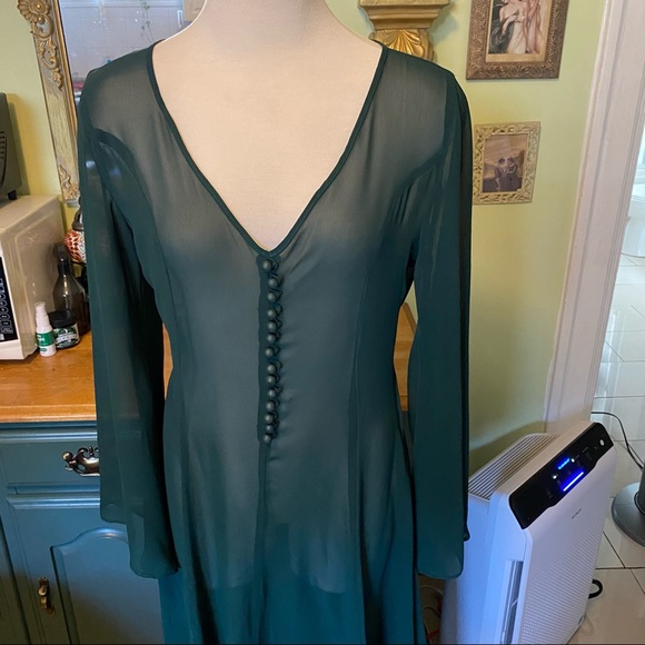 Emerald green sheer beach cover up. Size M. - Picture 10 of 10